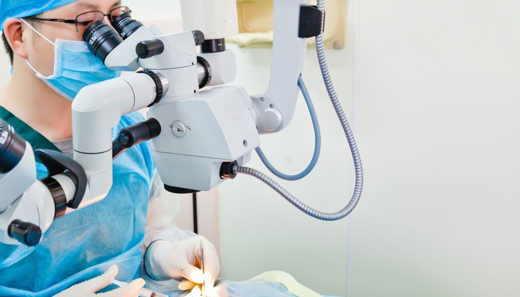 جراحات المياه البيضاء