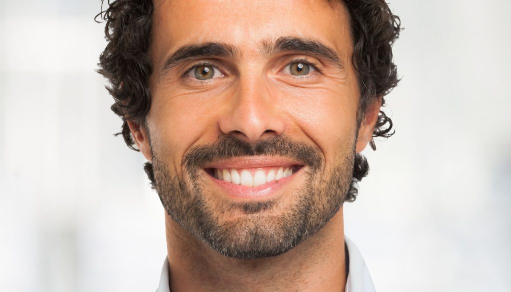 طب الاسنان التجميلي